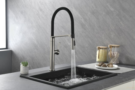 смеситель для кухни с гибким изливом paulmark barrel ba214029-bs, нержавеющая сталь