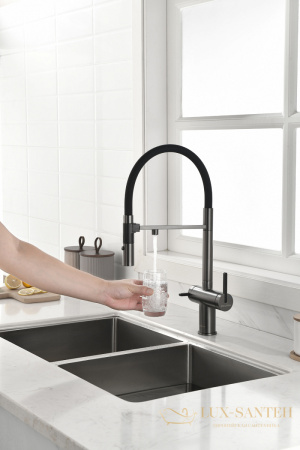 смеситель для кухни под фильтр с гибким изливом paulmark gravity gr213888-gm, вороненая сталь