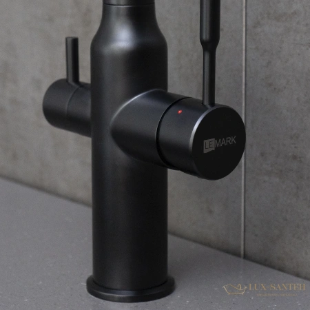 смеситель для кухни lemark expert lm5083bl-black, с гибким изливом и подключением к фильтру с питьевой водой, черный матовый
