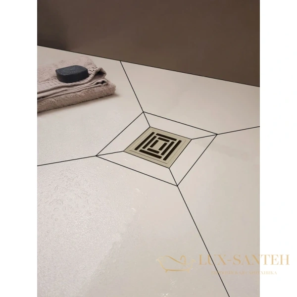 душевой трап berges zentrum uno 090472 148x148/50*75*110 мм, матовый хром