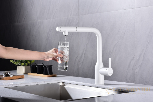 смеситель для кухни под фильтр с выдвижным изливом paulmark viper vi213105-431, белый матовый