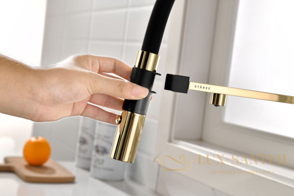 смеситель для кухни под фильтр с гибким изливом paulmark gravity gr213888-g, золото