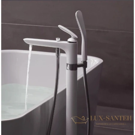 напольный смеситель kludi balance white 525909175 для ванны, хром/белый
